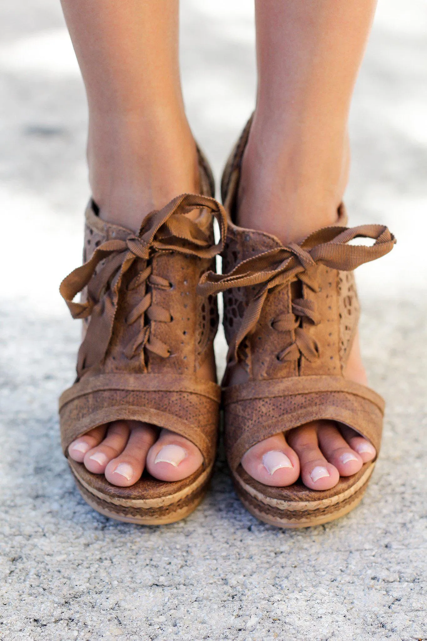 Addilyn Tan Wedges