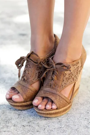 Addilyn Tan Wedges