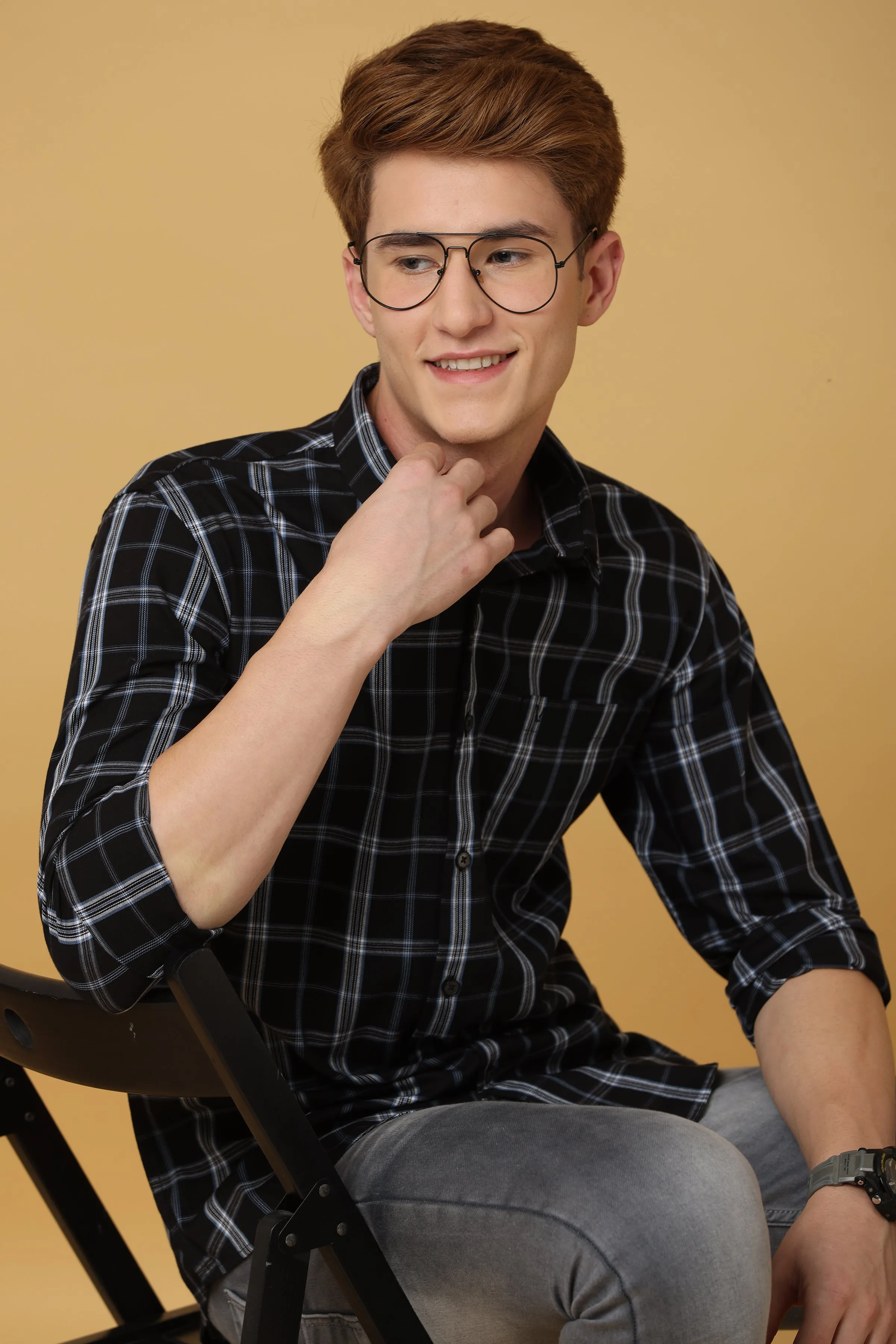 IVYN Black with white check shirt