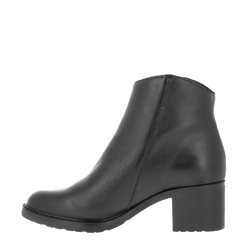 Neo 21141NE Heeled Ankle Boot