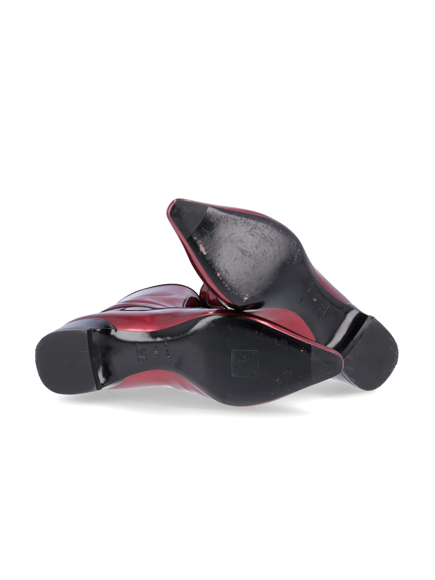 pointed-toe patent leather ankle boots