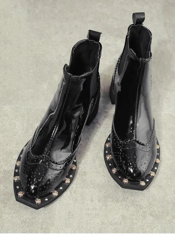 Pretty Rivet Wingtip Ankle Boots