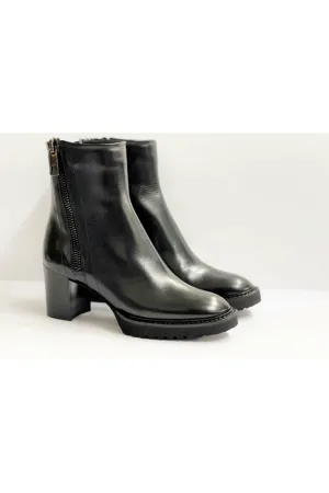 Robertson Madison Donatella Vitello Leather Ankle Boot  01407 | Nero | Clearance Final Sale