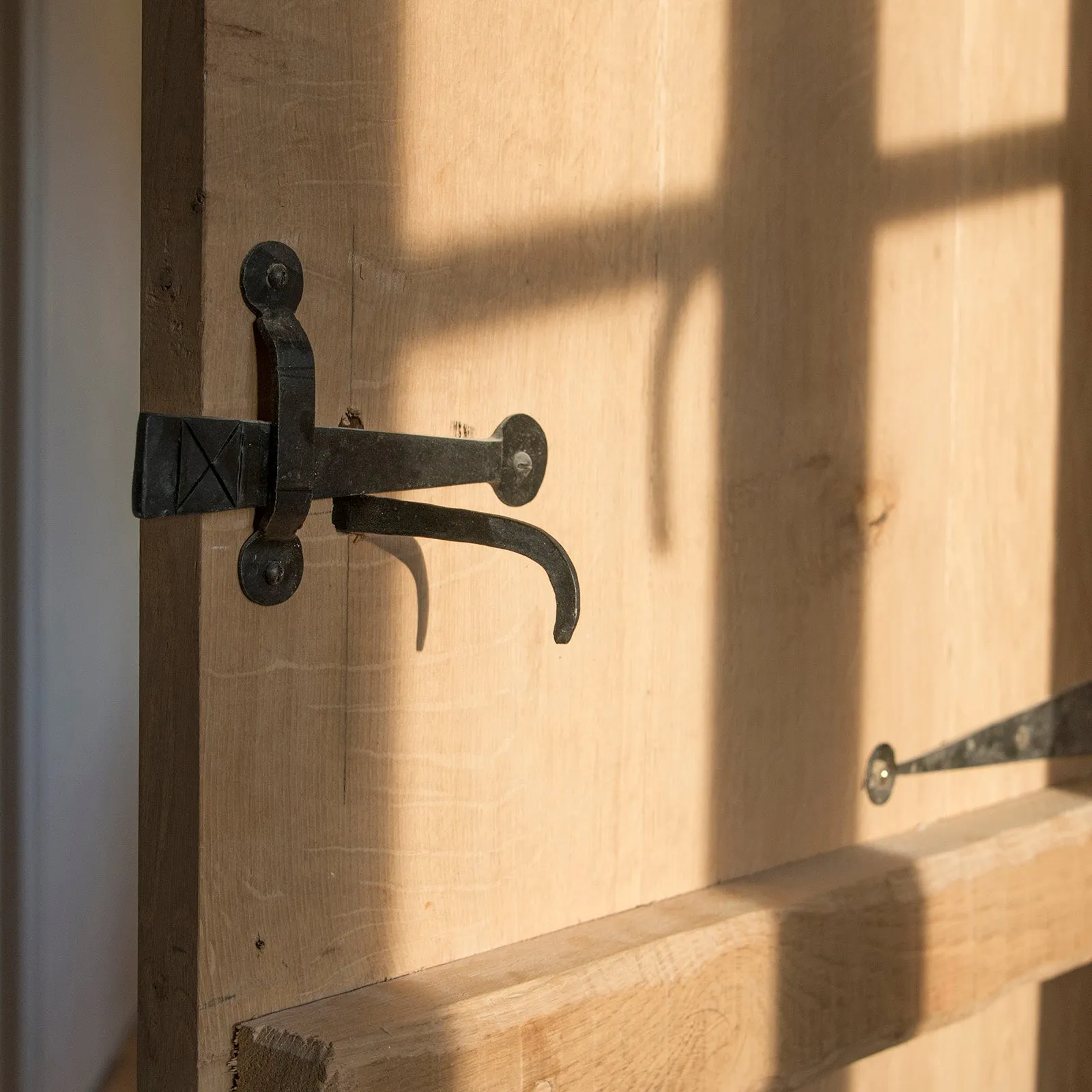 Suffolk Latch Black