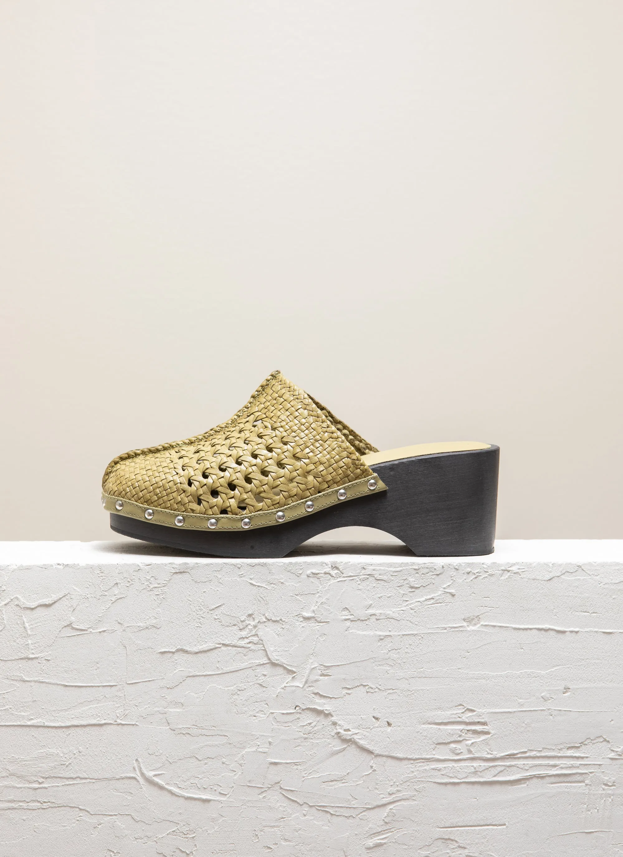 YVONE Pistachio clog